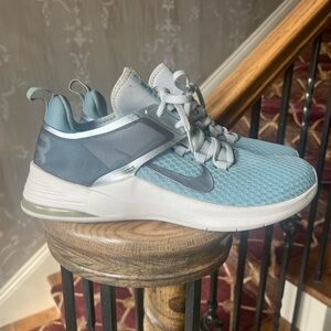 Nike Women's Sneakers in Blue and Gray